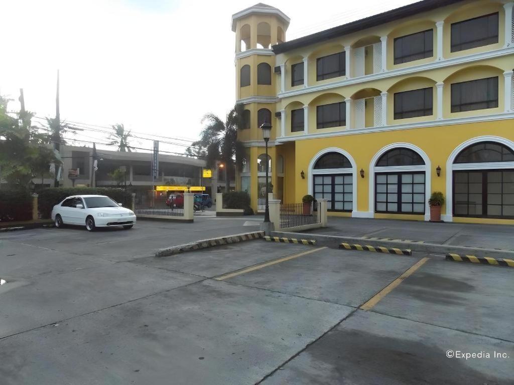 Planta Centro Bacolod Hotel & Residences Dış mekan fotoğraf