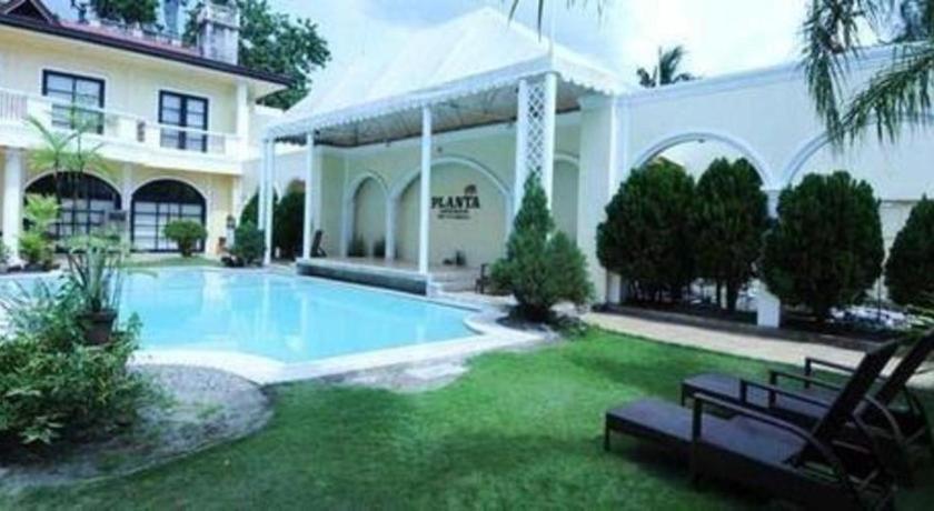 Planta Centro Bacolod Hotel & Residences Dış mekan fotoğraf