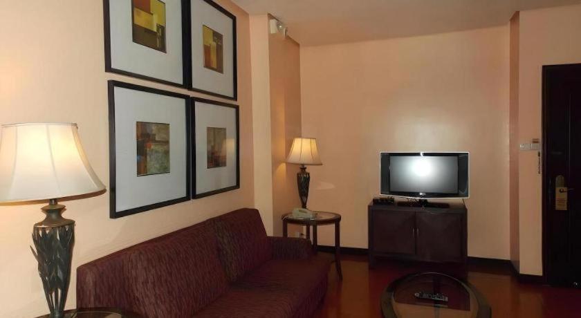Planta Centro Bacolod Hotel & Residences Dış mekan fotoğraf