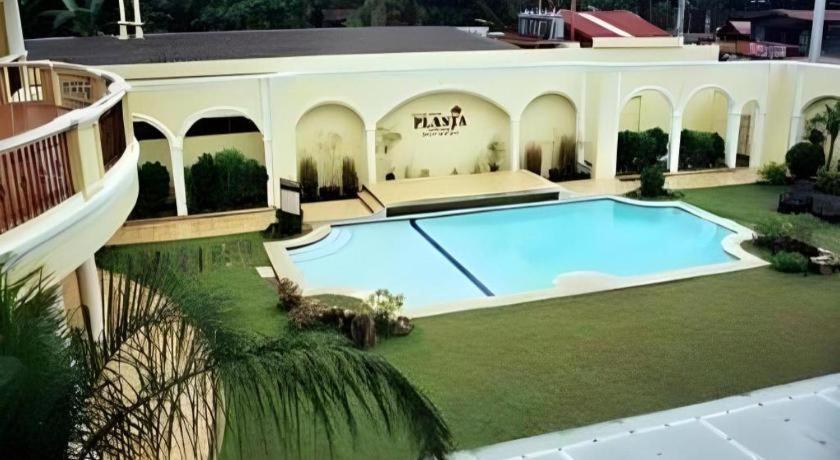 Planta Centro Bacolod Hotel & Residences Dış mekan fotoğraf